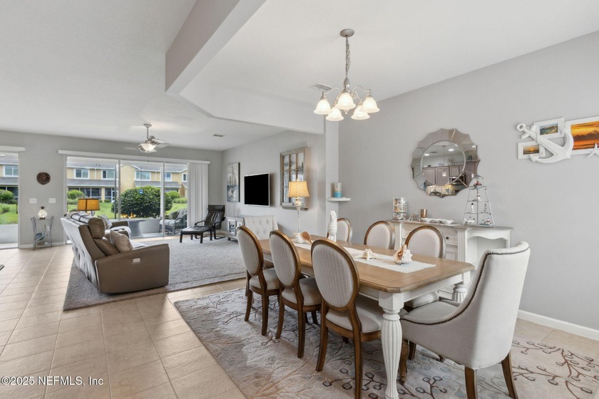 This beautifully appointed townhouse is super clean &amp; move-in - photo 6