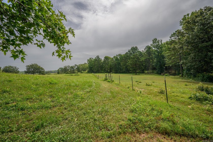 Nestled on just over 17 picturesque acres in Mount Ida, Arkansas - photo 29