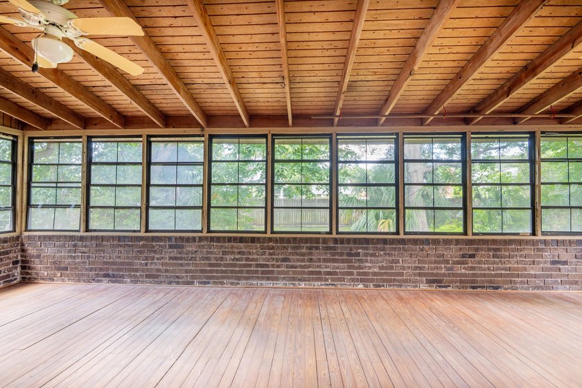 Shadowmoss | 3 BR | 2.5 BA | 2,330 Sq Ft | 0.26-Acre Charming - photo 25