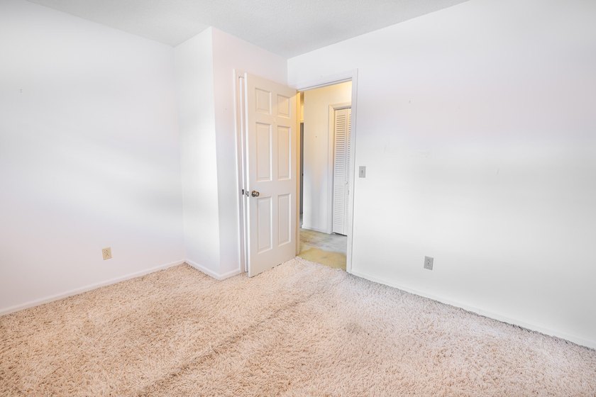 Shadowmoss | 3 BR | 2.5 BA | 2,330 Sq Ft | 0.26-Acre Charming - photo 32