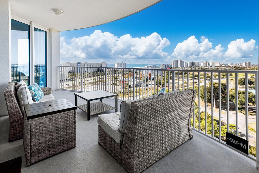 Over 57k in Vacation rentals booked in 2026. Imagine waking up - photo 2