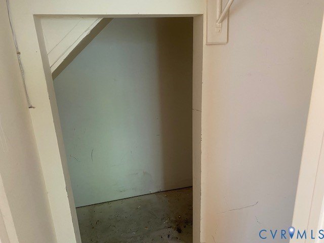 Unlock incredible potential with this two-bedroom, two-bathroom - photo 12
