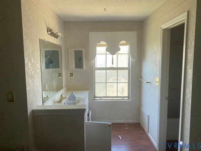 Unlock incredible potential with this two-bedroom, two-bathroom - photo 22