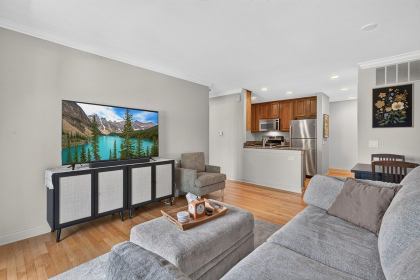 Welcome home to this picture-perfect second-floor townhome - photo 9
