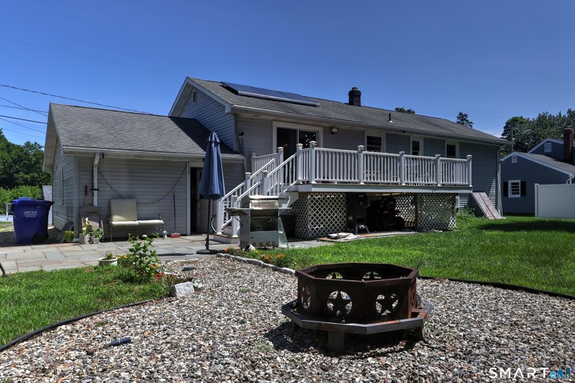 Welcome to this beautiful raised ranch located on a quiet street - photo 6