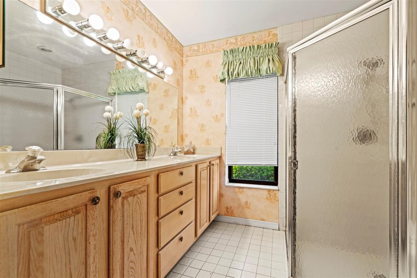 Best value in the Savannah's! No HOPA. This spacious 2br/2ba - photo 23