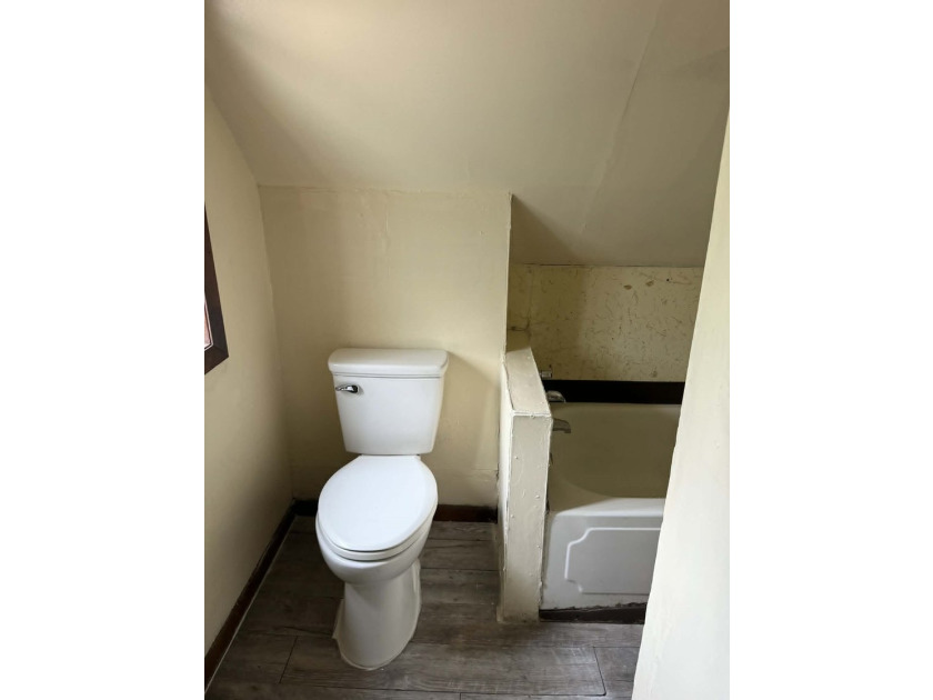 This City of Erie 2-unit has great curb appeal and will make a - photo 9