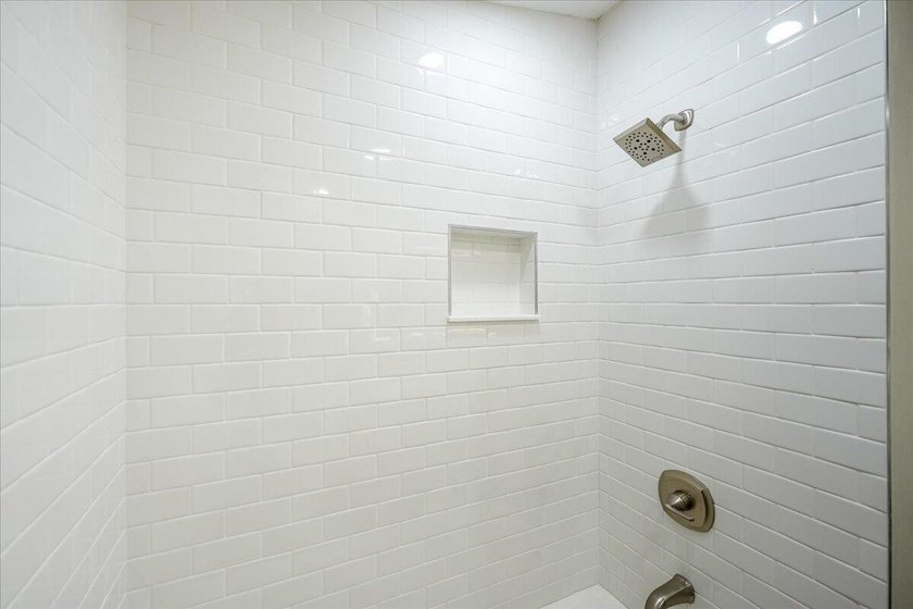 4 BR, 2 BA totally updated. Exterior features all new thermo - photo 30