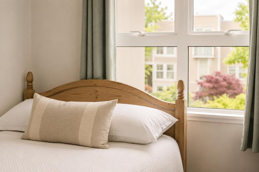 Beautifully renovated 1-bedroom home offers an exceptionally - photo 13