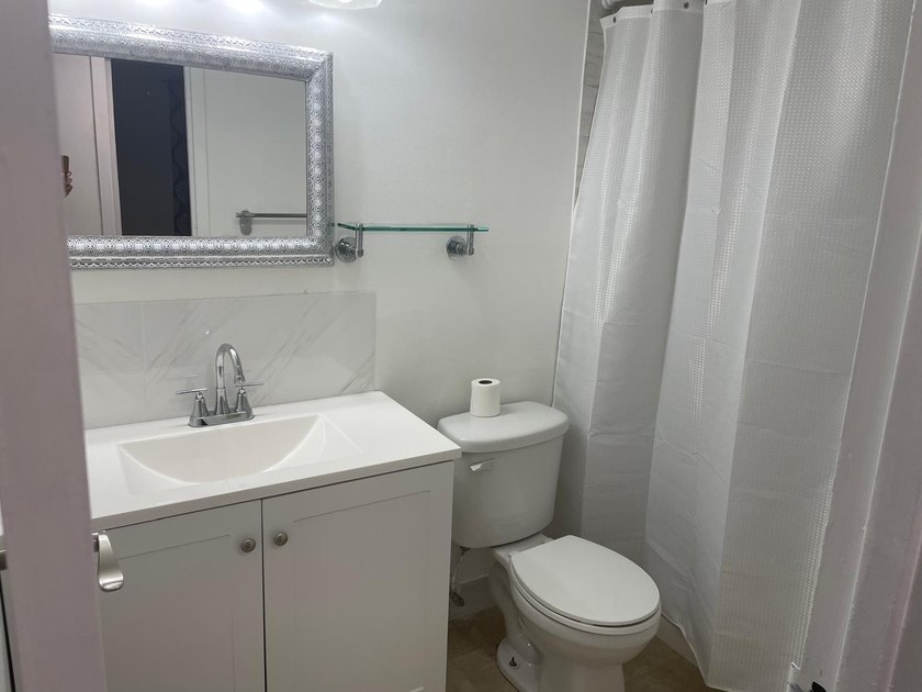 Welcome to Paradise. This two-bedroom, two-bathroom condominium - photo 15