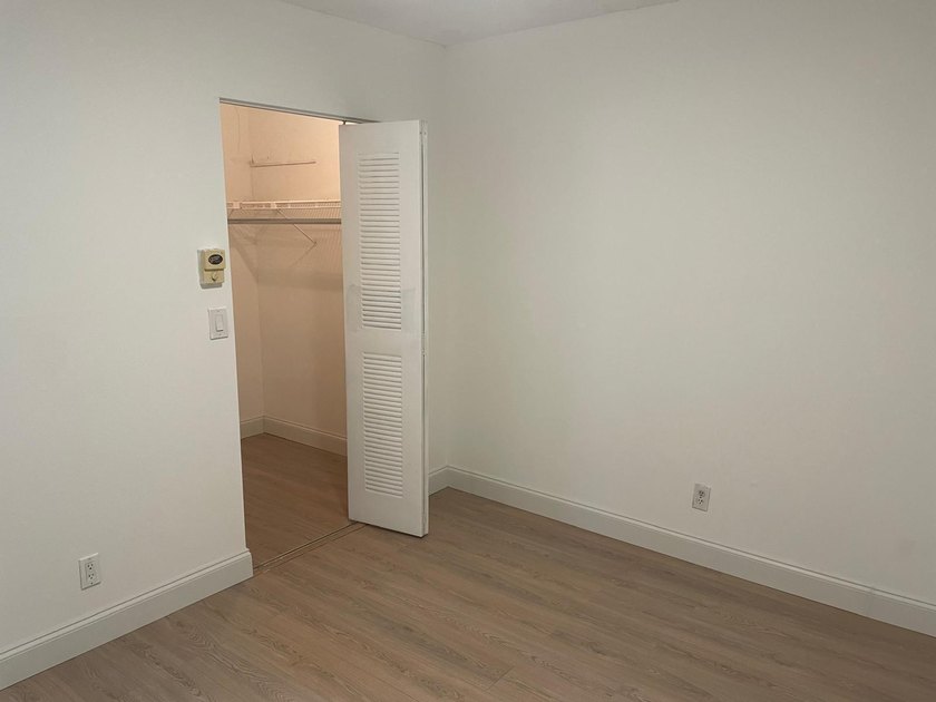 Welcome to Paradise. This two-bedroom, two-bathroom condominium - photo 18