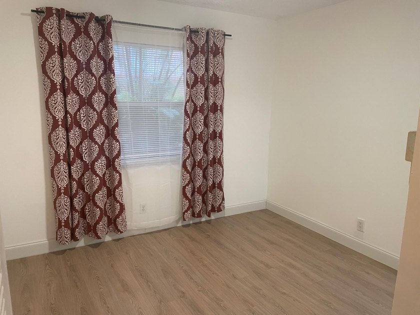 Welcome to Paradise. This two-bedroom, two-bathroom condominium - photo 19