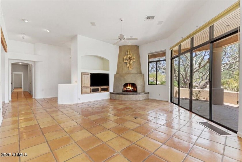 PRICED TO SELL! HUGE OPPORTUNITY to own this Southwest - photo 11