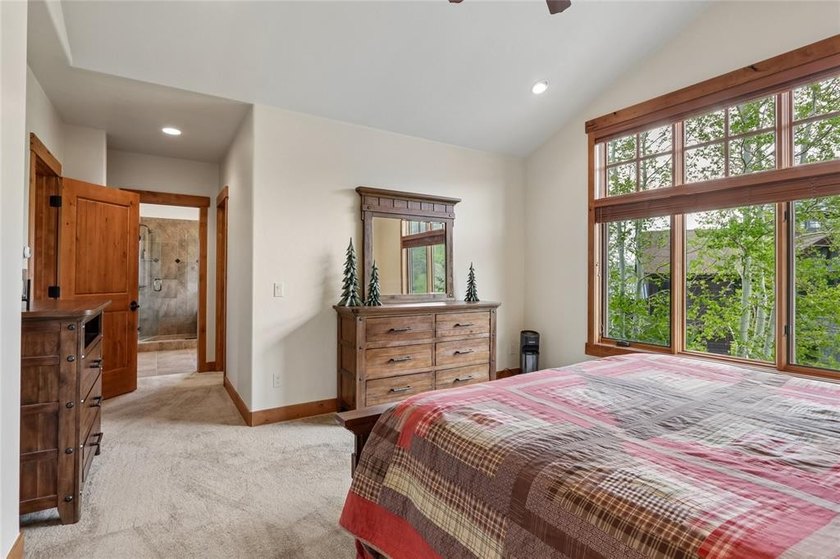 Premier location in Fox Valley at Three Peaks. This exceptional - photo 21