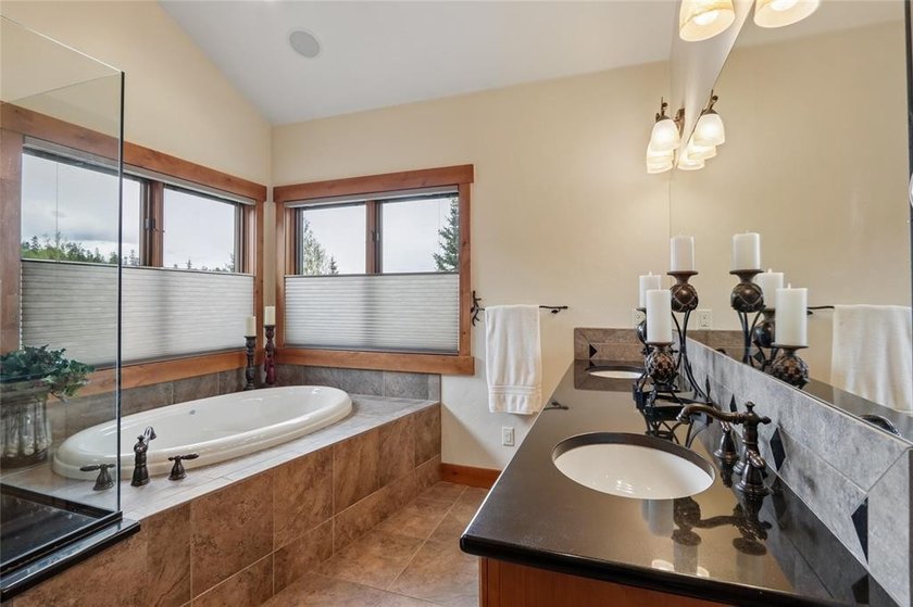Premier location in Fox Valley at Three Peaks. This exceptional - photo 24