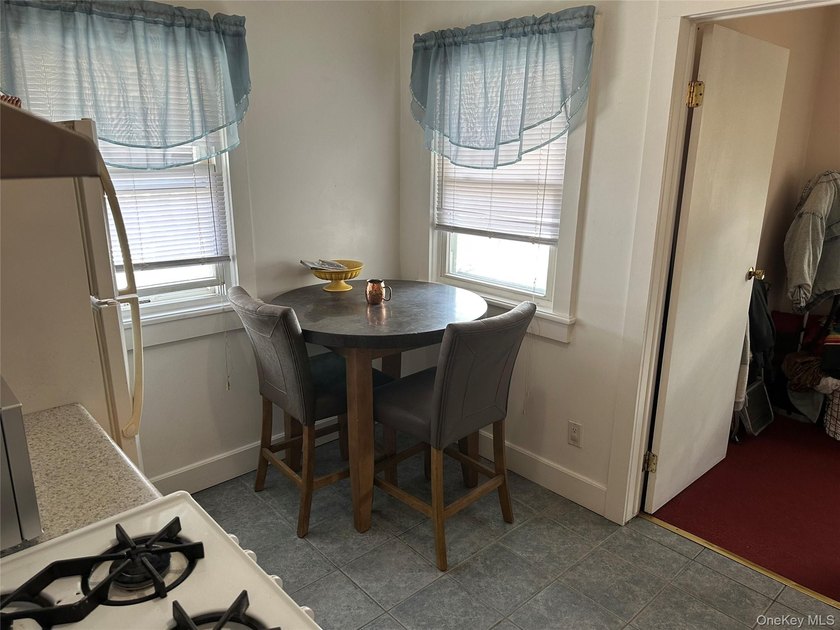 Spacious two-story detached legal 2 family home on a corner lot - photo 3