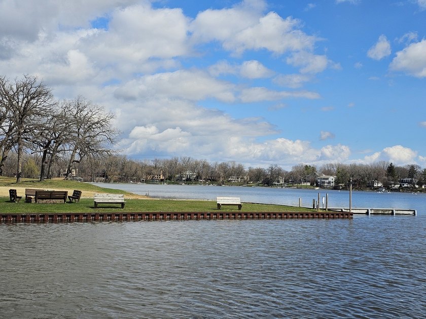 BEST BUY IN FOX LAKE - Resort Living at an Unbeatable Price Wake - photo 34