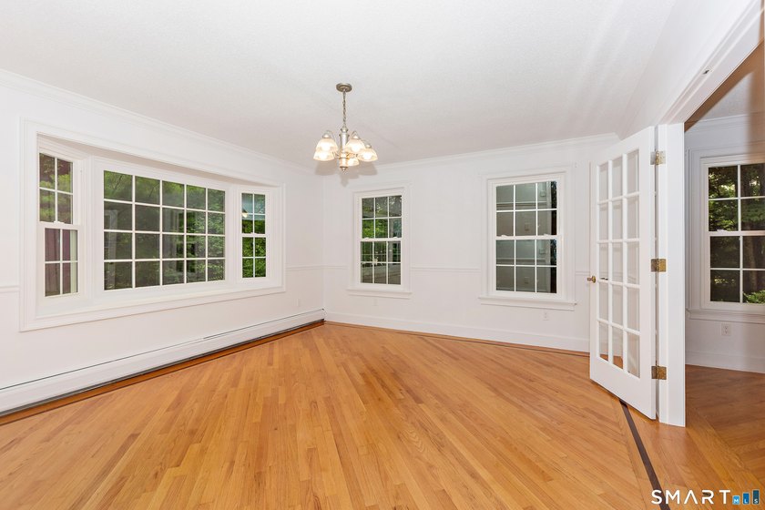 Welcome to this beautiful, private retreat at 15 Woodland Drive - photo 8
