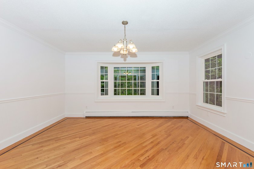 Welcome to this beautiful, private retreat at 15 Woodland Drive - photo 9