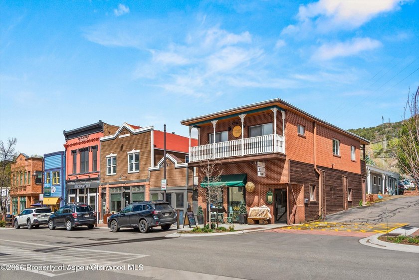 Own a rare standalone building in the heart of charming downtown - photo 5