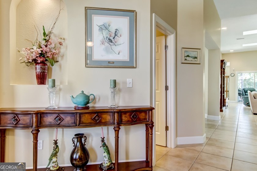 You will love this beautiful, low maintenance home in The - photo 7