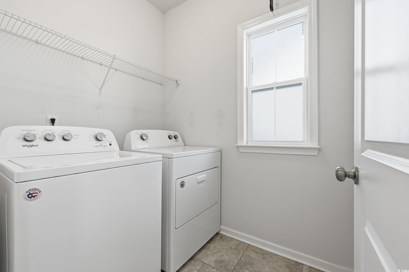 Coastal-Chic Split-Level in Sought-After Prince Creek - Primary - photo 11