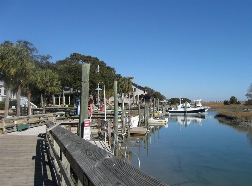 Coastal-Chic Split-Level in Sought-After Prince Creek - Primary - photo 42