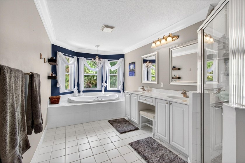 Tucked away on one of the most desirable lots in The Vineyards - photo 48