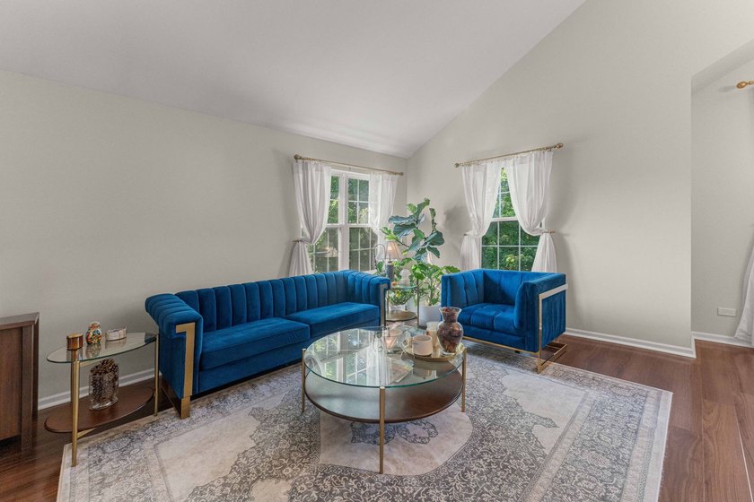 Rare end-unit townhome in the highly desirable Gregg's Landing - photo 7