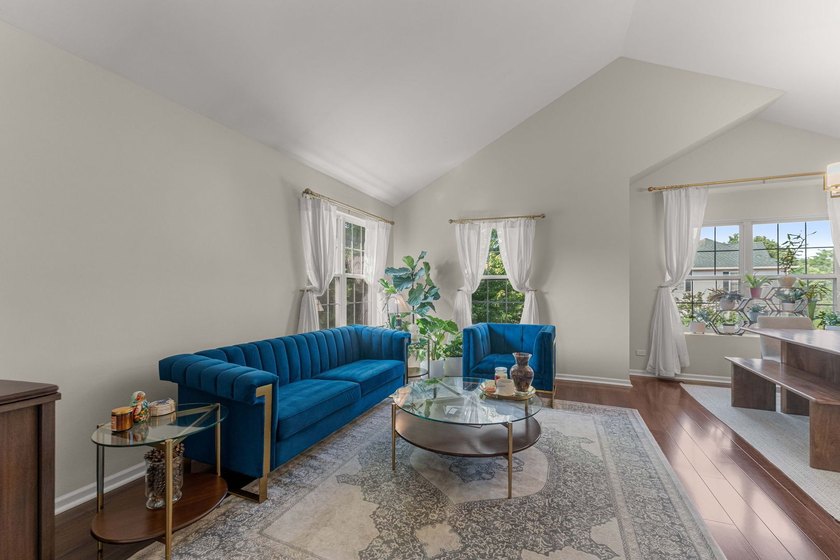 Rare end-unit townhome in the highly desirable Gregg's Landing - photo 10