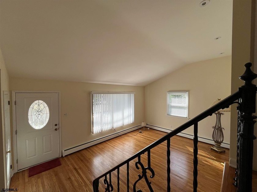 Chelsea Heights Opportunity &amp; Two single family homes side by - photo 19