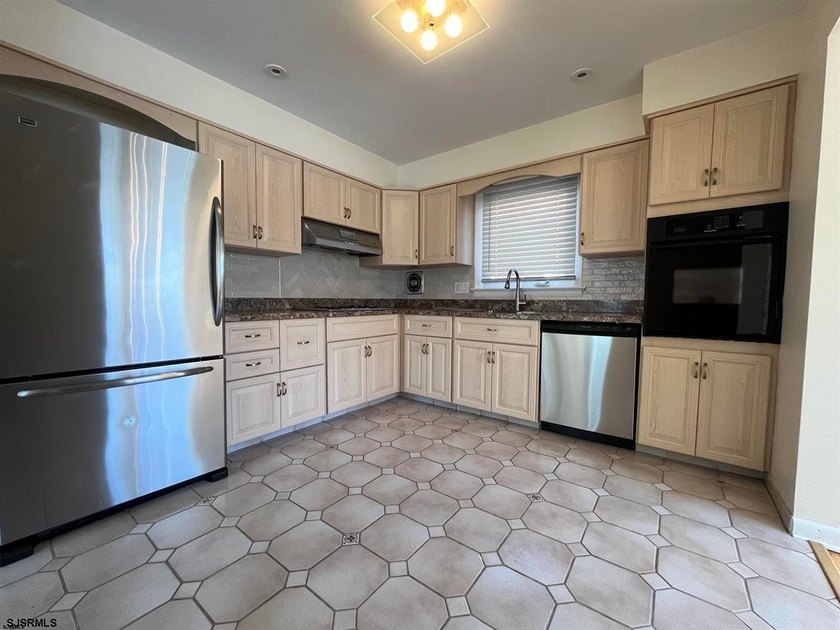 Chelsea Heights Opportunity &amp; Two single family homes side by - photo 27