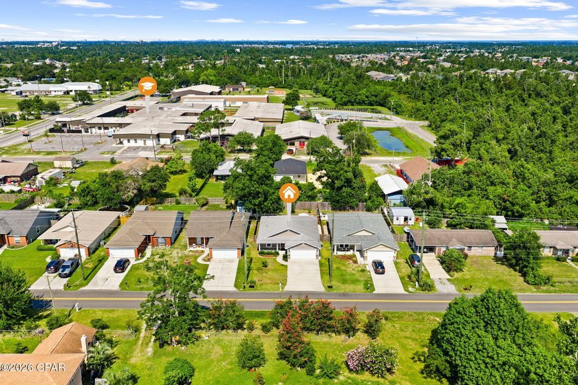 Welcome to 3025 Sarasota Avenue, a beautifully maintained - photo 8