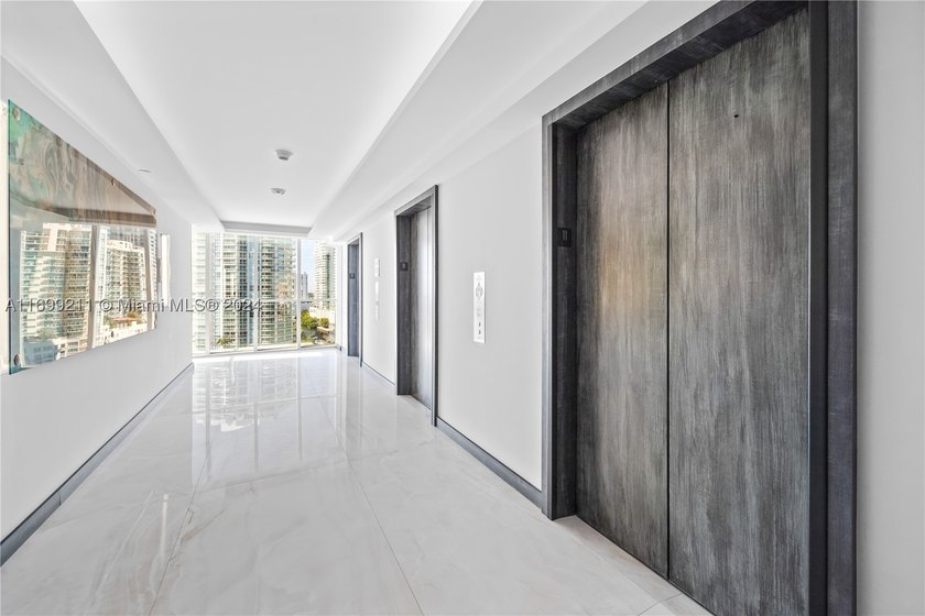 Enjoy breathtaking direct ocean views from this fully remodeled - photo 33