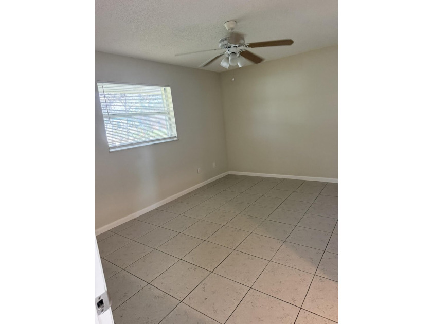 Very Nice 3/2/1 Home in Port St Lucie. Open, Bright &amp; Airy - photo 17