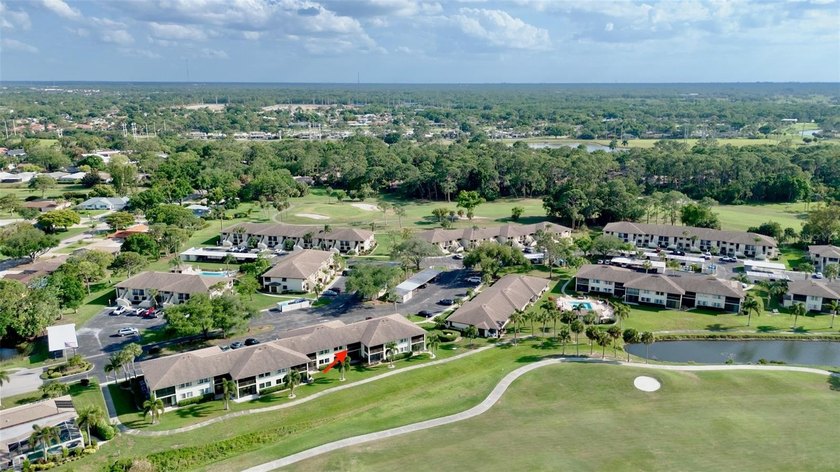 This beautifully maintained second-story condo offers the - photo 30