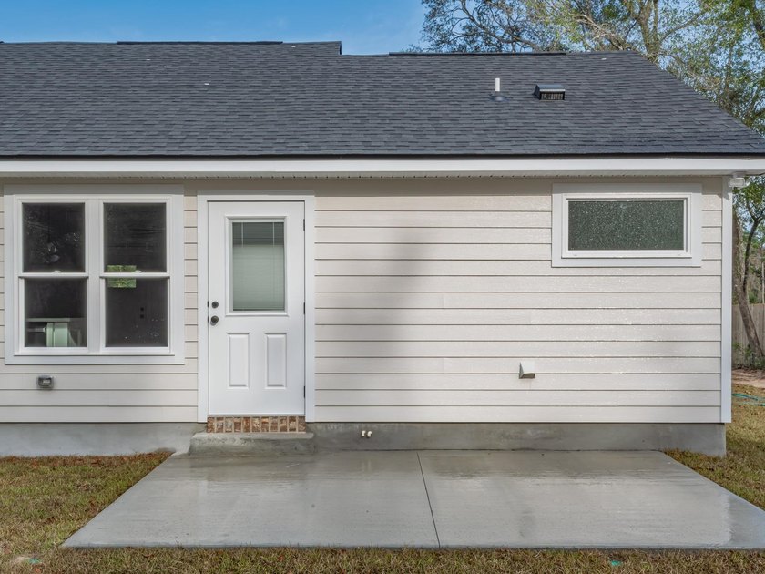 The Jackson Plan - 1,418 sq ft 4 bedroom 2 bathroom. Finishes - photo 6