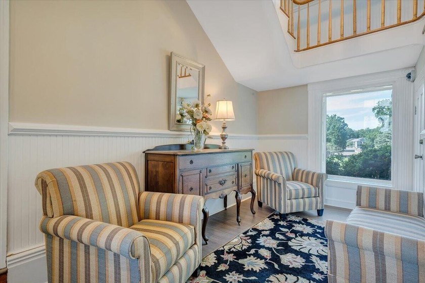Move in ready and fully furnished 2BR, 2BA waterfront condo with - photo 37
