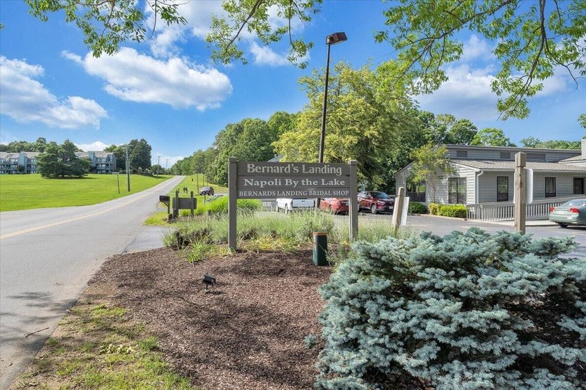 Move in ready and fully furnished 2BR, 2BA waterfront condo with - photo 50