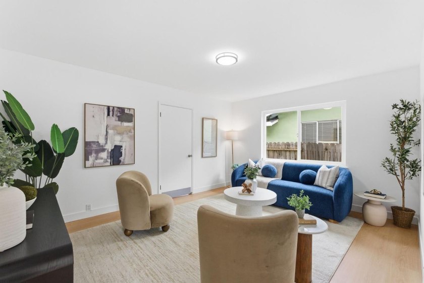 Welcome to this charming and move-in-ready 3-bedroom, 2-bath - photo 18
