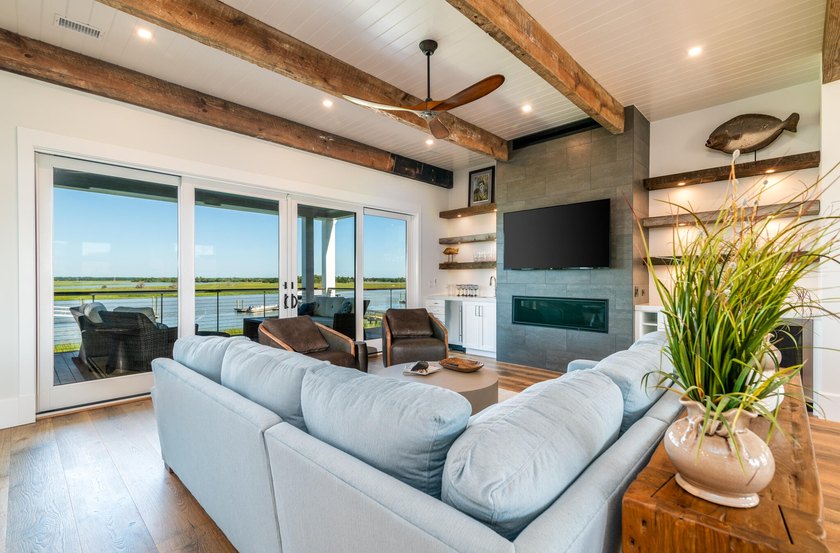 Owner/Agent Designed by award-winning local architects Clancy - photo 28