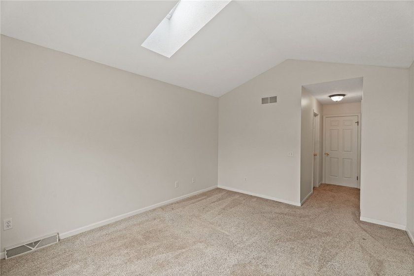 Welcome home to this beautifully maintained townhouse nestled on - photo 30