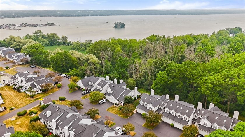 Welcome home to this beautifully maintained townhouse nestled on - photo 36