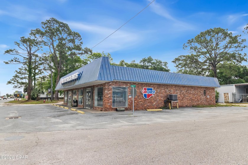 This is a rare opportunity to own a free-standing retail - photo 3