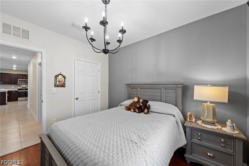 Welcome home to this beautifully upgraded villa in Magnolia - photo 23
