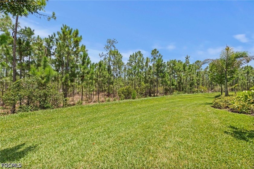 Welcome home to this beautifully upgraded villa in Magnolia - photo 32