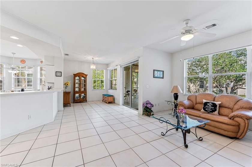 Welcome to this charming 2-bedroom + den, 2-bathroom home in the - photo 6