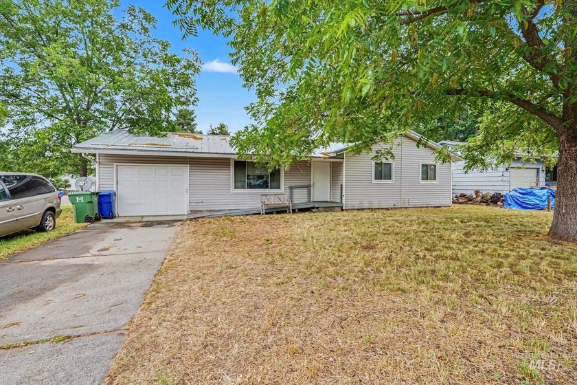 Some of the best homes are the ones that you get to make your - photo 2