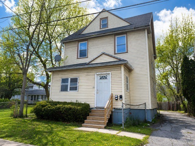 Another Rockin' Rochester Property! Solid duplex opportunity - photo 2