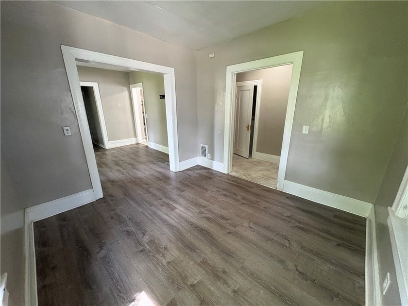 Another Rockin' Rochester Property! Solid duplex opportunity - photo 10